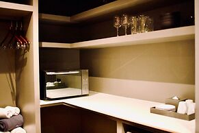 Timber Society Boutique Hideaway