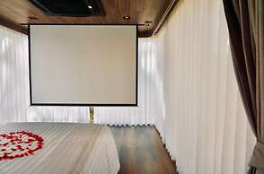 Timber Society Boutique Hideaway