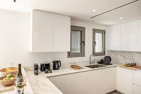 Protaras Beachfront Villla Mimosa