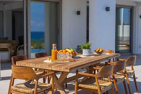 Protaras Beachfront Villla Mimosa