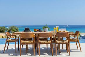 Protaras Beachfront Villla Mimosa