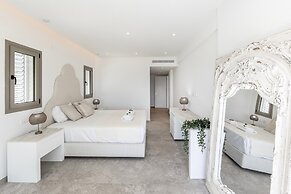 Protaras Beachfront Villla Mimosa