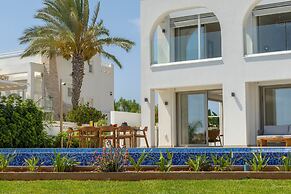 Protaras Beachfront Villla Mimosa