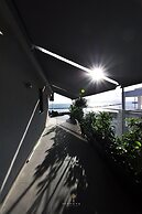 Nero Luxury Flat by Zennova