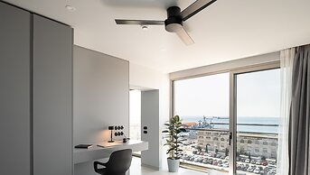 Nero Luxury Suites by Zennova