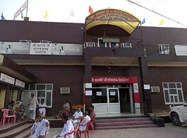 Karni hotel and restaurant