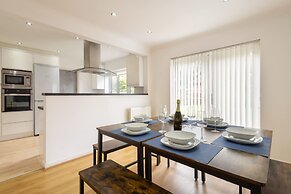 Host Stay Lingwood Park