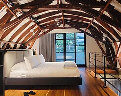 6BR Designer Retreat With Jacuzzi Near Provenza