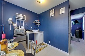 Pet-friendly Fort Lauderdale Home: 8 Mi to Beach!