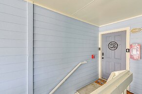 Walking Distance to Babe's Beach: Condo w/ Balcony