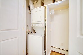 Walk to Beach: Dog-friendly Ventnor City Retreat!