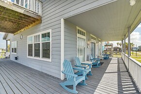 Ocean Views: Pet-friendly Surfside Beach Gem