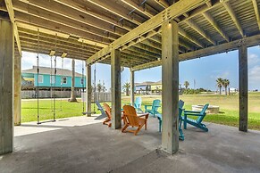 Ocean Views: Pet-friendly Surfside Beach Gem