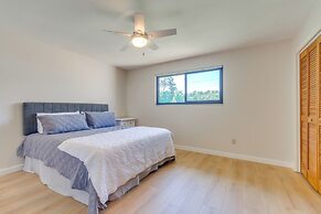 Bayfront Gem: Patio & Fire Pit in Pensacola