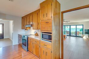 Bayfront Gem: Patio & Fire Pit in Pensacola