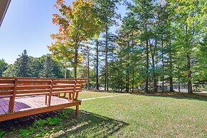 Walk to Water: Lake House in Suring!