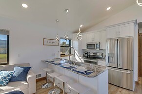 Mtn-view Tiny Home Near Flathead Lake & Skiing!