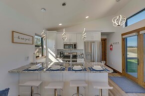 Mtn-view Tiny Home Near Flathead Lake & Skiing!