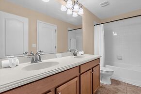 Upstay - 23-guest Mansion w Pool Game Room and BBQ