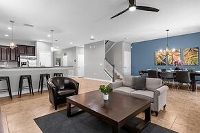 Upstay - 23-guest Mansion w Pool Game Room and BBQ