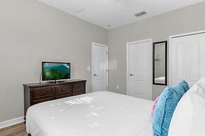 Upstay - 23-guest Mansion w Pool Game Room and BBQ