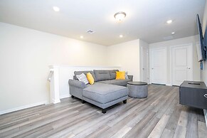 Gorgeous 5Bd Close to Disney With Pool at Windsor Cay 1285