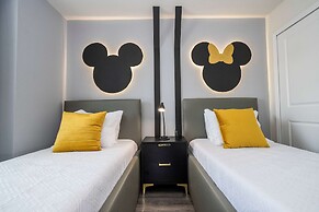 Gorgeous 5Bd Close to Disney With Pool at Windsor Cay 1285