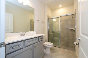 Gorgeous 5Bd Close to Disney With Pool at Windsor Cay 1285