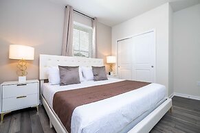 Gorgeous 5Bd Close to Disney With Pool at Windsor Cay 1285