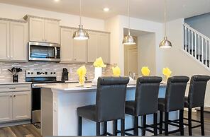 Gorgeous 5Bd Close to Disney With Pool at Windsor Cay 1285
