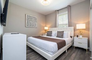 Gorgeous 5Bd Close to Disney With Pool at Windsor Cay 1285