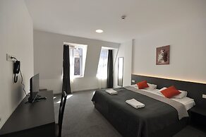 Meidan Inn