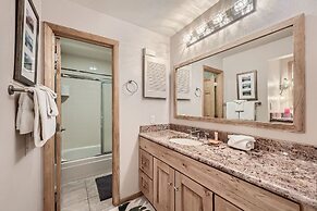 1147 Flying Dutchman 1 Bedroom Condo