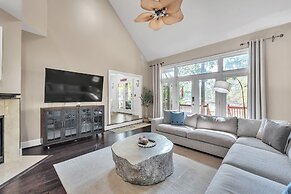 Serene Lakeside Getaway With Games & Relaxation 4 Bedroom Home