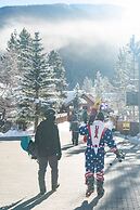 Large 3br Condo On Bus Route ~ Argentine 1517~kids Ski Free 3 Bedroom 