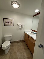 Large 3br Condo On Bus Route ~ Argentine 1517~kids Ski Free 3 Bedroom 