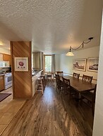 Large 3br Condo On Bus Route ~ Argentine 1517~kids Ski Free 3 Bedroom 