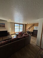 Large 3br Condo On Bus Route ~ Argentine 1517~kids Ski Free 3 Bedroom 