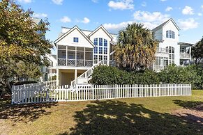 Posh Pelican 5 Bedroom Home