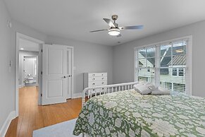 Posh Pelican 5 Bedroom Home