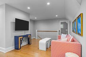 Posh Pelican 5 Bedroom Home