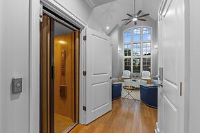 Posh Pelican 5 Bedroom Home