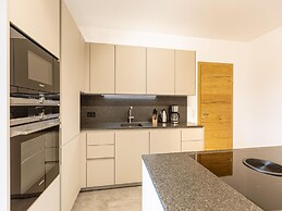 Lovely Apartment With Shared Pool