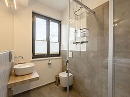 Lovely Apartment With Shared Pool