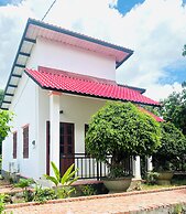 Hang Sói Forest Village