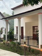 Hang Sói Forest Village