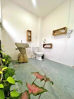 Hang Sói Forest Village