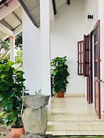 Hang Sói Forest Village