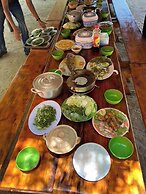 Hang Sói Forest Village