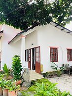 Hang Sói Forest Village